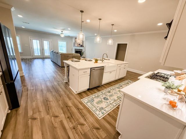652 Charleston Mills Drive, Dothan, AL 36350