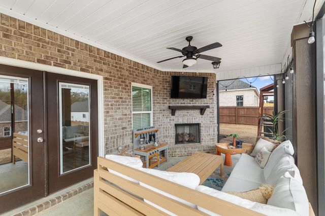 652 Charleston Mills Drive, Dothan, AL 36350