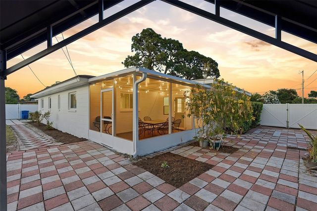 6801 PINELLAS POINT DRIVE S, St Petersburg, FL 33712