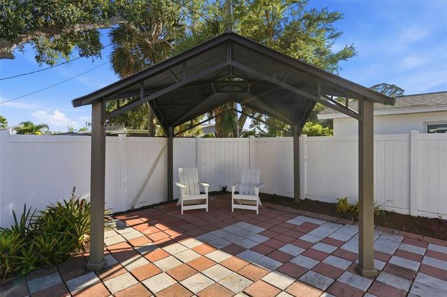 6801 PINELLAS POINT DRIVE S, St Petersburg, FL 33712