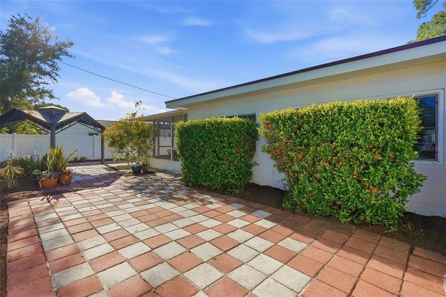 6801 PINELLAS POINT DRIVE S, St Petersburg, FL 33712