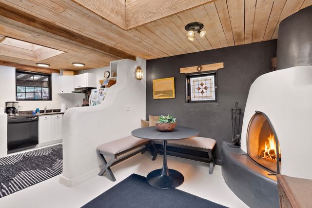 230 Irvine Street A, Santa Fe, NM 87501