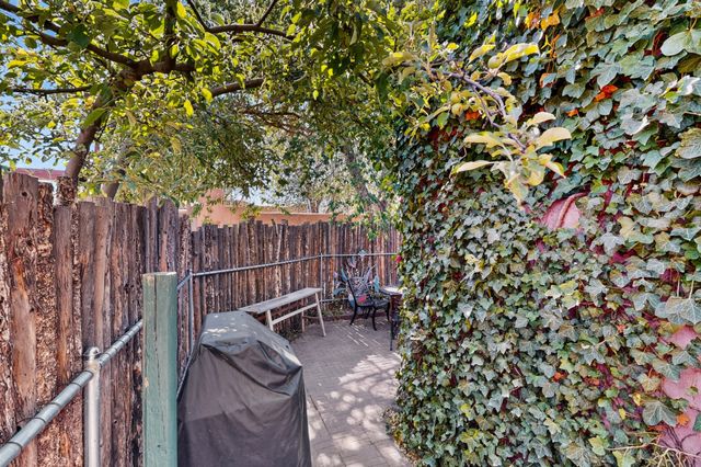 230 Irvine Street A, Santa Fe, NM 87501
