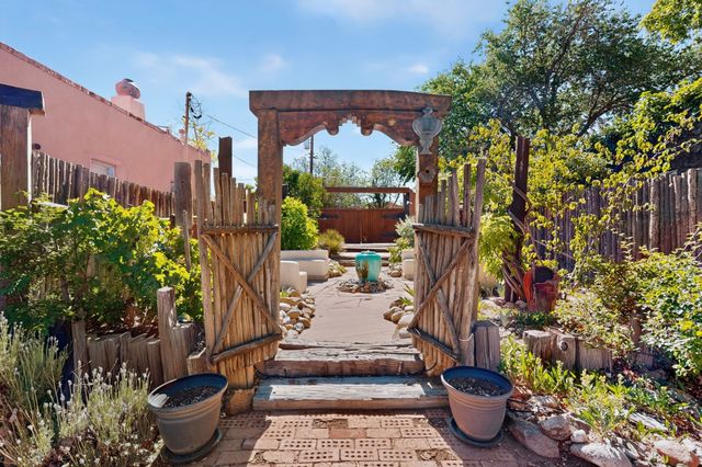 230 Irvine Street A, Santa Fe, NM 87501