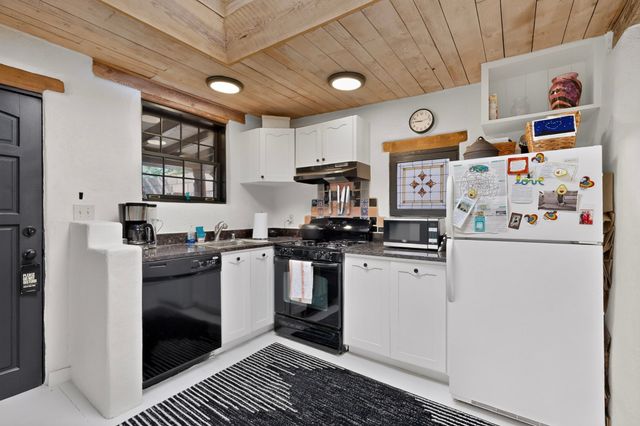 230 Irvine Street A, Santa Fe, NM 87501
