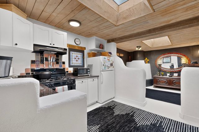 230 Irvine Street A, Santa Fe, NM 87501
