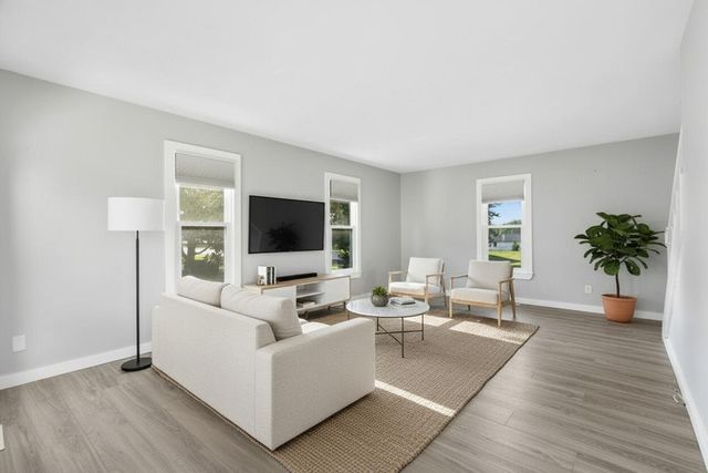 3269 W Erie Street, Springfield, MO 65807