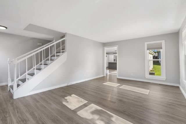 3269 W Erie Street, Springfield, MO 65807