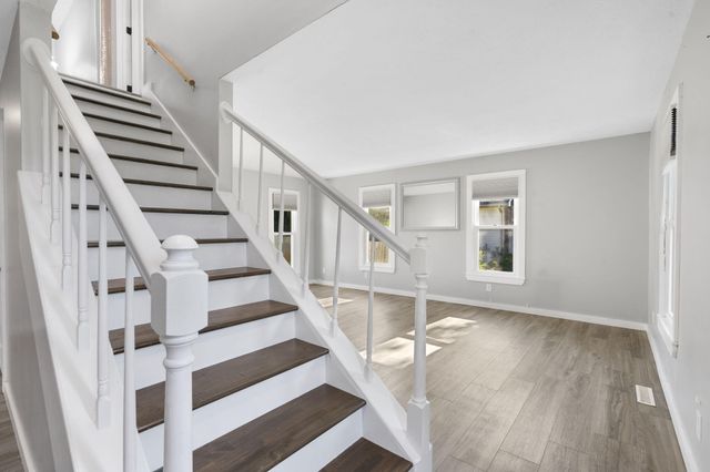 3269 W Erie Street, Springfield, MO 65807