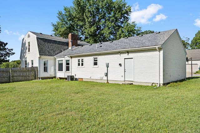 3269 W Erie Street, Springfield, MO 65807