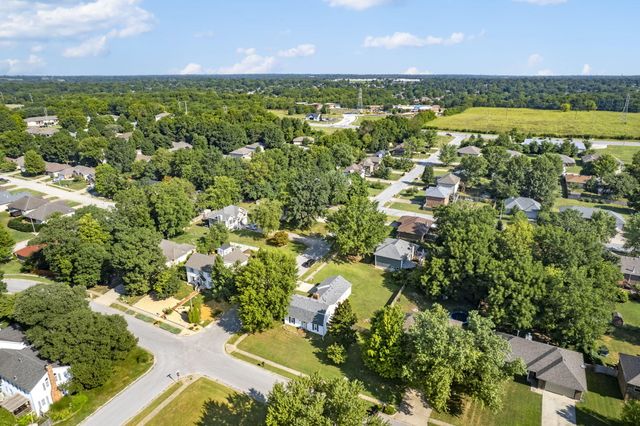 3269 W Erie Street, Springfield, MO 65807