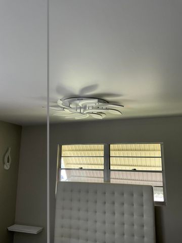 40 Ventnor Drive, Deerfield Beach, FL 33442