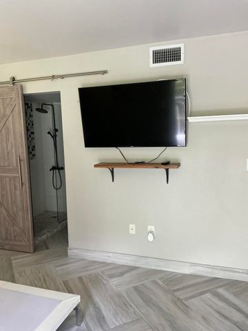 40 Ventnor Drive, Deerfield Beach, FL 33442