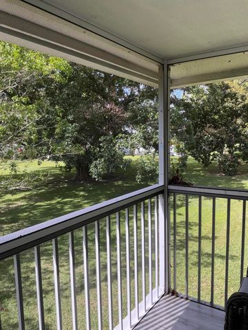 40 Ventnor Drive, Deerfield Beach, FL 33442