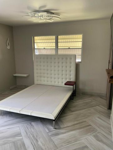 40 Ventnor Drive, Deerfield Beach, FL 33442