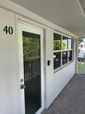 40 Ventnor Drive, Deerfield Beach, FL 33442