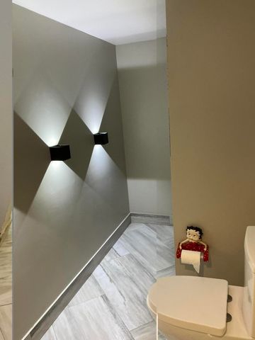 40 Ventnor Drive, Deerfield Beach, FL 33442