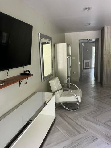 40 Ventnor Drive, Deerfield Beach, FL 33442