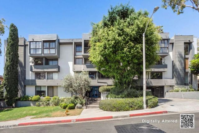 1215 N Olive Drive 208, West Hollywood, CA 90069