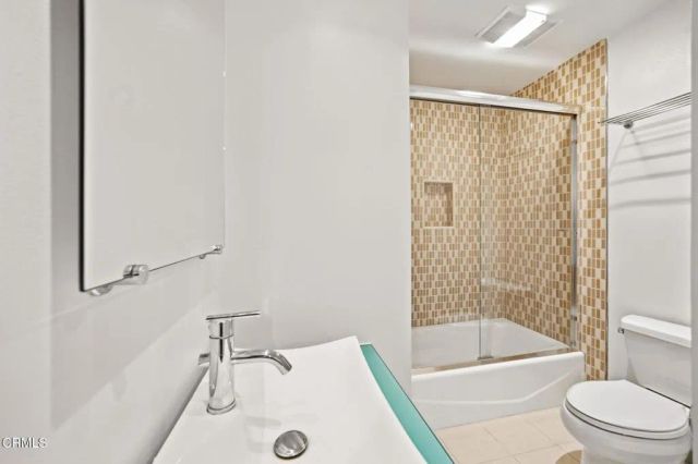1215 N Olive Drive 208, West Hollywood, CA 90069