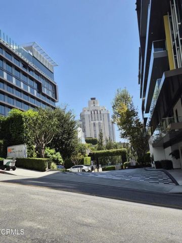 1215 N Olive Drive 208, West Hollywood, CA 90069