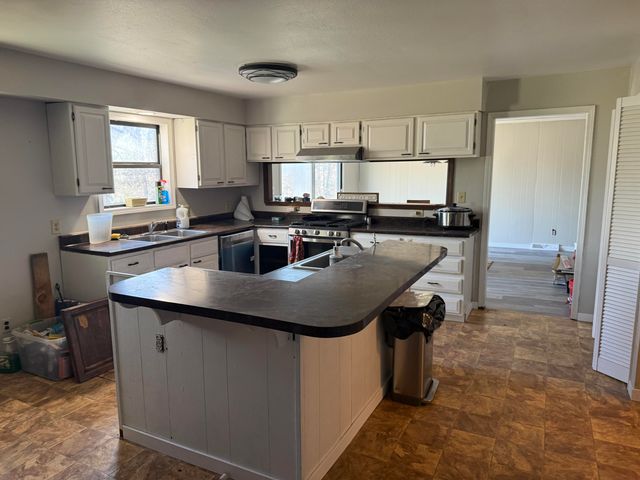 464 County Road 362, Pottersville, MO 65790