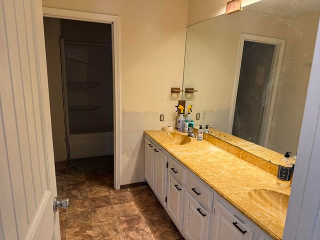 464 County Road 362, Pottersville, MO 65790