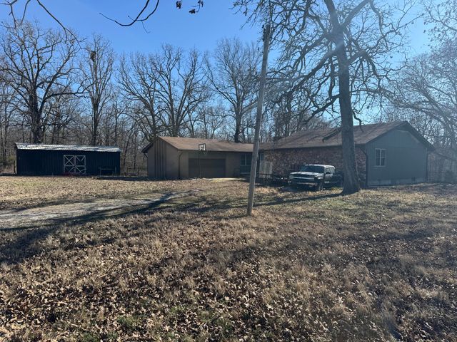 464 County Road 362, Pottersville, MO 65790