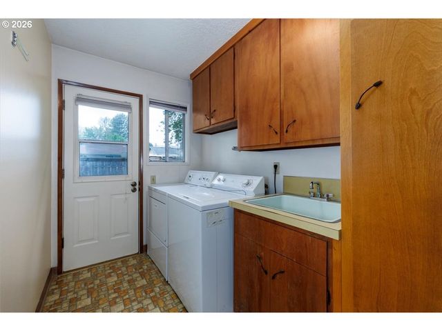 5395 Sw 184TH Ave, Beaverton, OR 97078