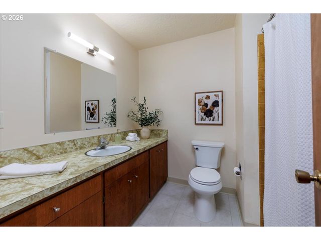 5395 Sw 184TH Ave, Beaverton, OR 97078