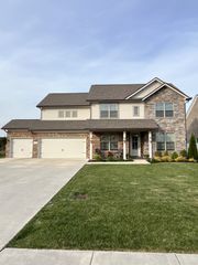 2622 Moriches Ct, Murfreesboro, TN 37128