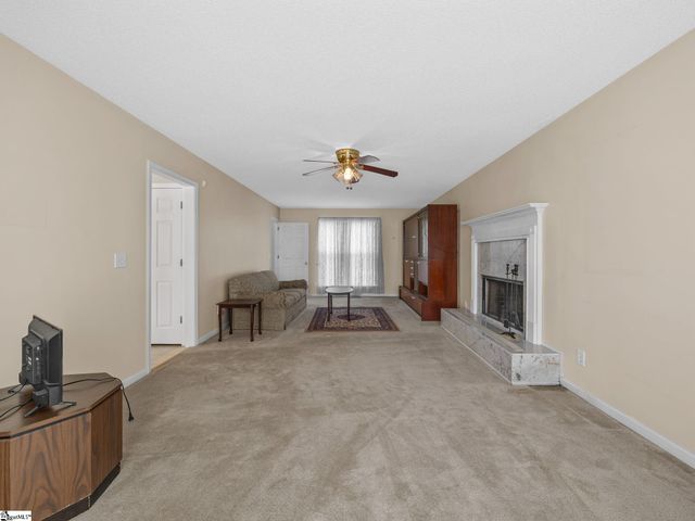 104 Bermuda Lane, Inman, SC 29349