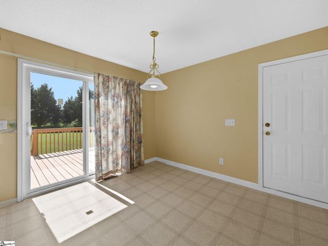 104 Bermuda Lane, Inman, SC 29349