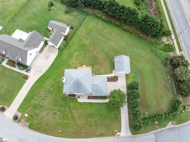 104 Bermuda Lane, Inman, SC 29349