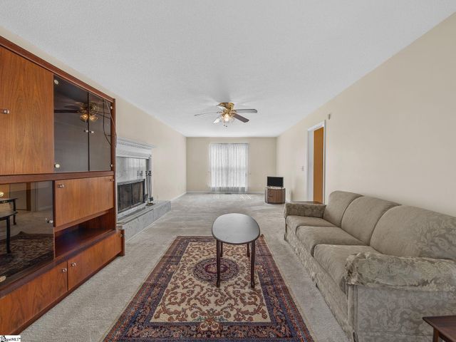 104 Bermuda Lane, Inman, SC 29349