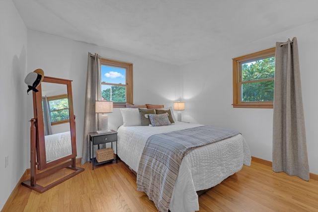 127 Springfield St, Palmer, MA 01069