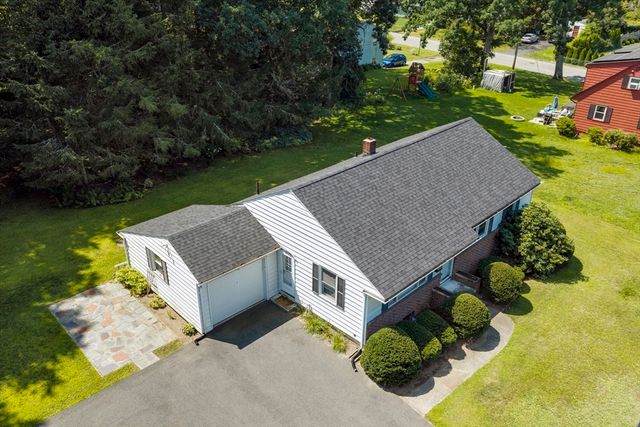 127 Springfield St, Palmer, MA 01069