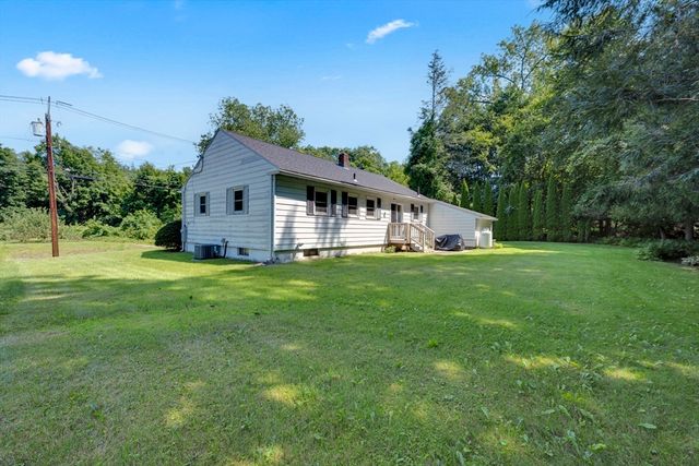 127 Springfield St, Palmer, MA 01069