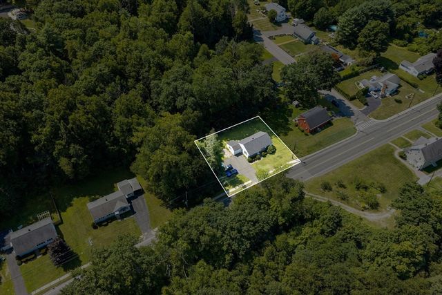 127 Springfield St, Palmer, MA 01069