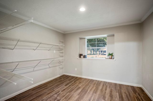 2411 Orange Street, Waller, TX 77484