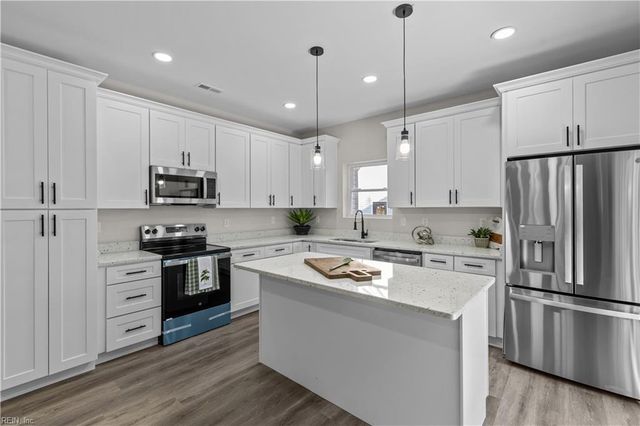 1250 Easterly AVE, Hampton, VA 23669