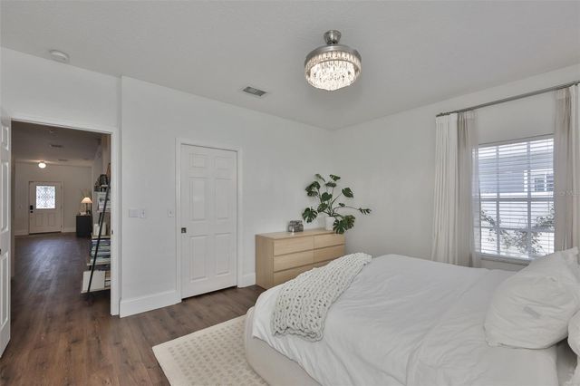 803 W ALFRED STREET, Tampa, FL 33603