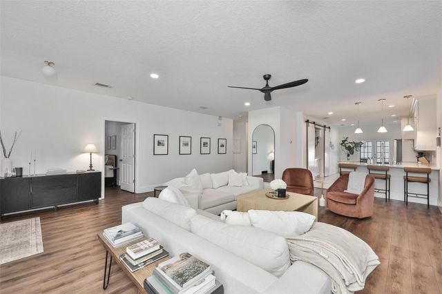 803 W ALFRED STREET, Tampa, FL 33603