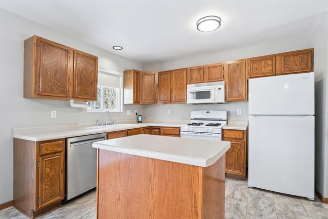 5302 Marius Drive, Cedar Falls, IA 50613