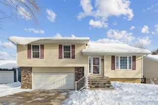 5302 Marius Drive, Cedar Falls, IA 50613