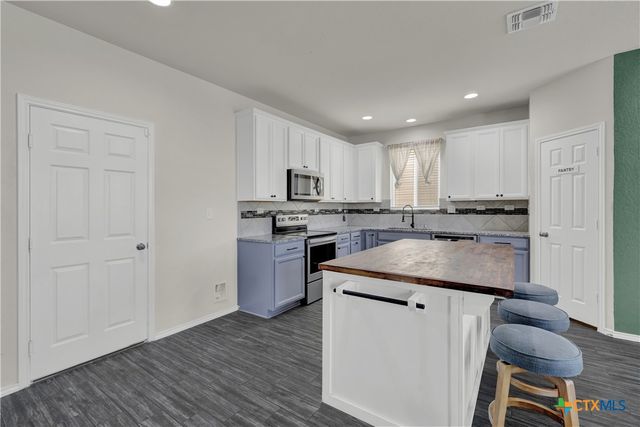 453 Nova Zembla, New Braunfels, TX 78130