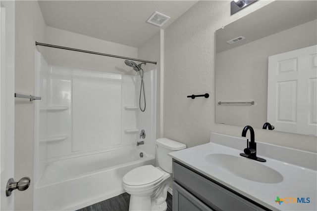 453 Nova Zembla, New Braunfels, TX 78130