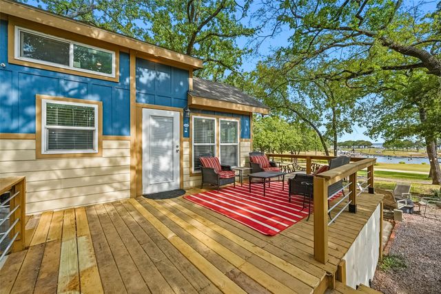 402 N Shady Lane, Gordonville, TX 76245