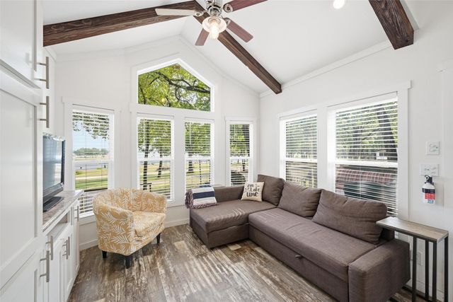 402 N Shady Lane, Gordonville, TX 76245