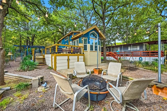 402 N Shady Lane, Gordonville, TX 76245